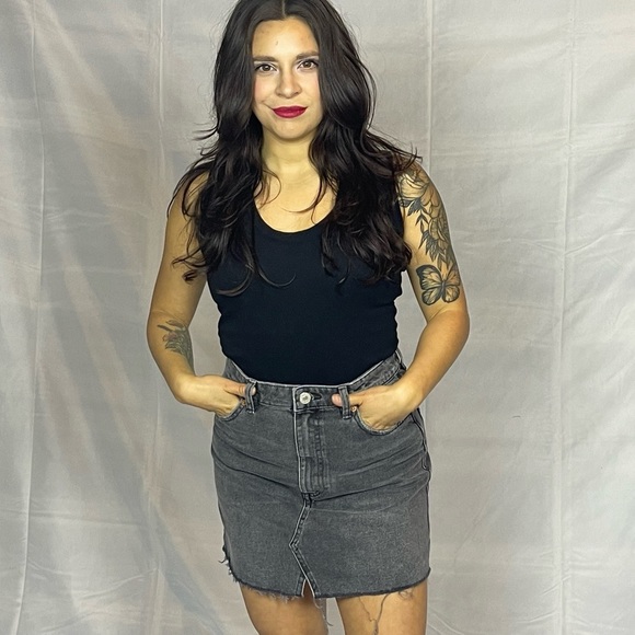 Zara Black Jean Skirt - Picture 2 of 6